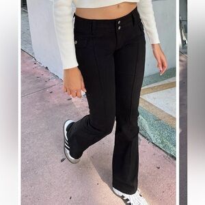 Agatha pants! Cute black pants- downtown girl style 🎧💿🍁☕️